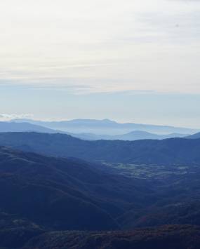 Monte Cervia 1436: l'autunno sul Lago del Turano con Trek Mood